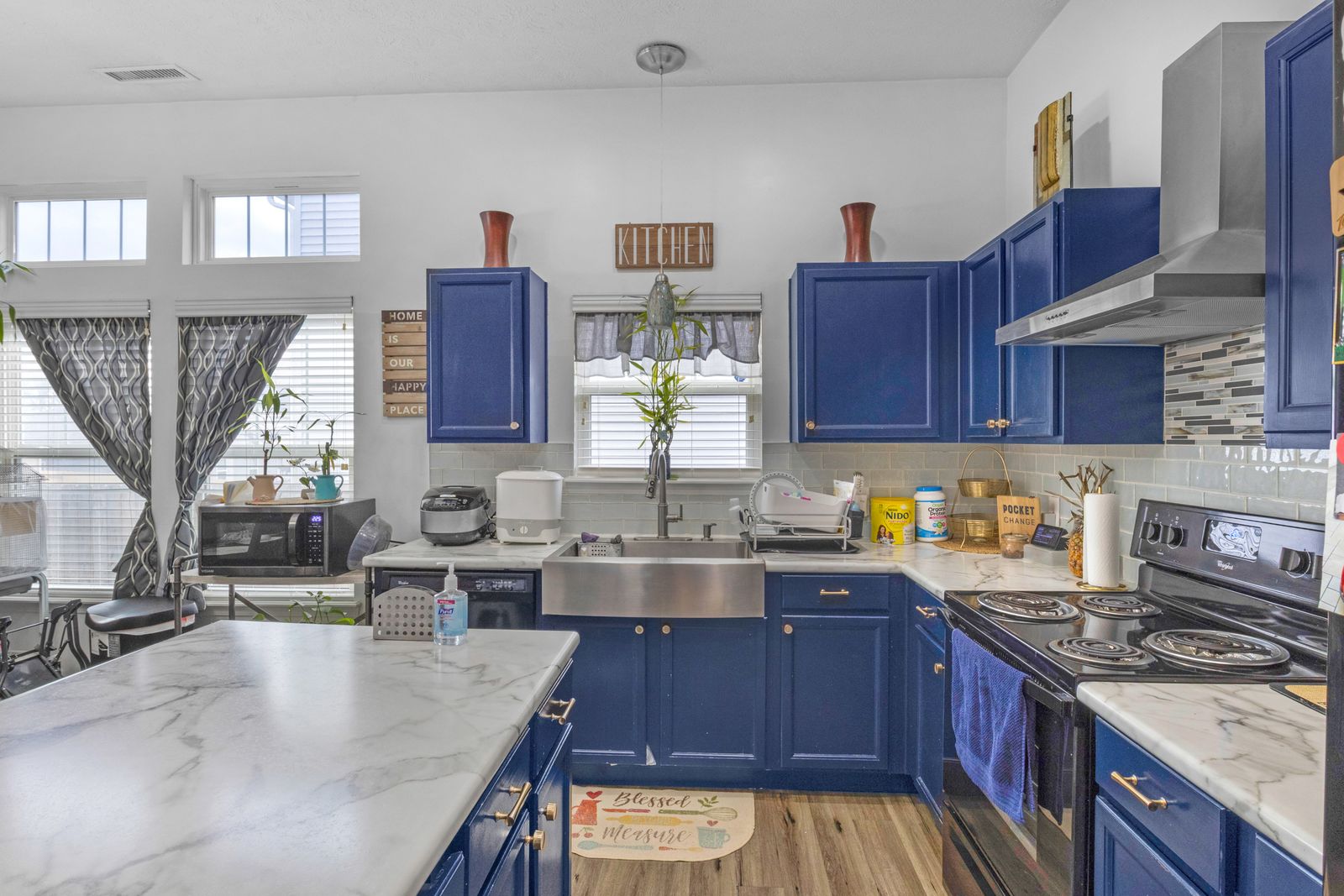 Blue Kitchen — Indianapolis real estate media by Indy Flycam